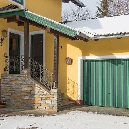 アパート Lasshofer